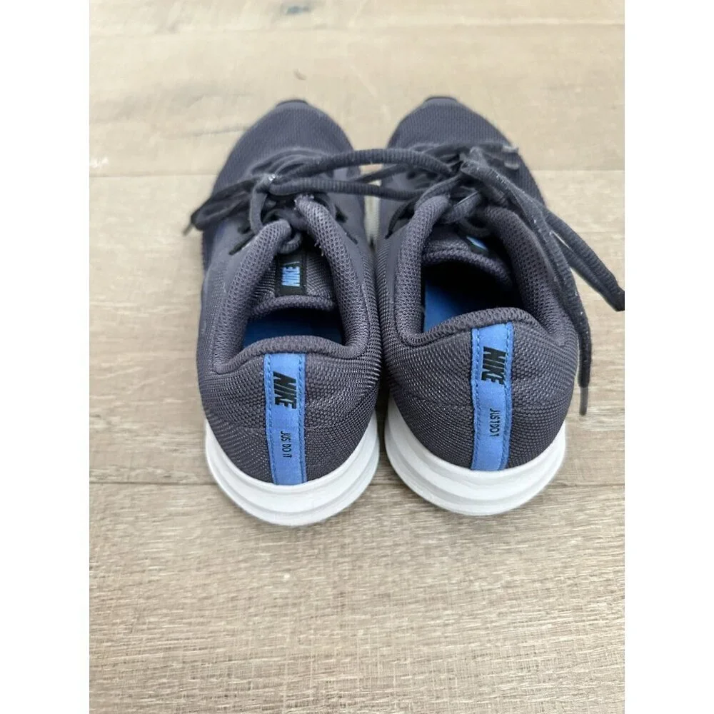 Nike Blue Sneakers - Picture 9 of 9